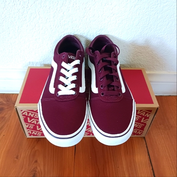 Vans - Picture 4 of 4